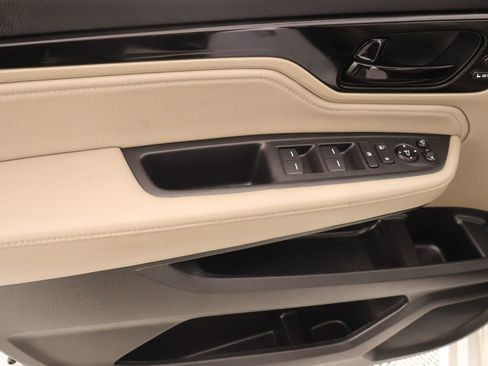 Used 2024 Honda Odyssey Elite image 18
