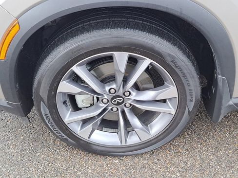 Used 2025 INFINITI QX60 Luxe w/ Vision Package image 9