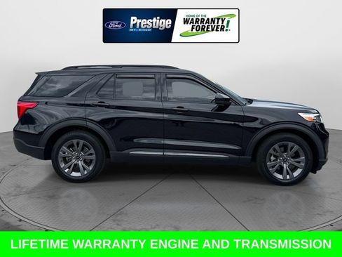 Used 2023 Ford Explorer XLT w/ Equipment Group 202A RWD image 3