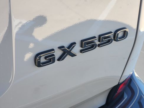Used 2026 Lexus GX 550 w/ Cold Area Package AWD/4WD image 44