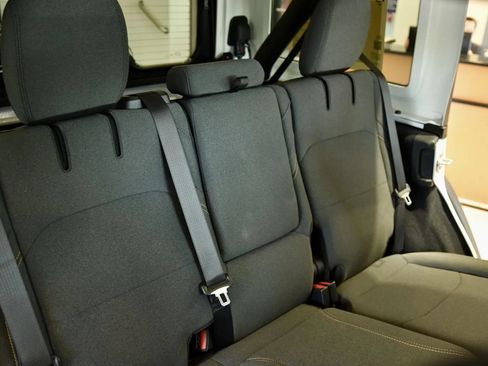 Used 2024 Jeep Wrangler Unlimited AWD/4WD image 23