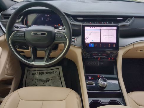 Used 2024 Jeep Grand Cherokee L Limited image 43