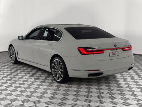 Used 2020 BMW 740i xDrive w/ Premium Package AWD/4WD image 3