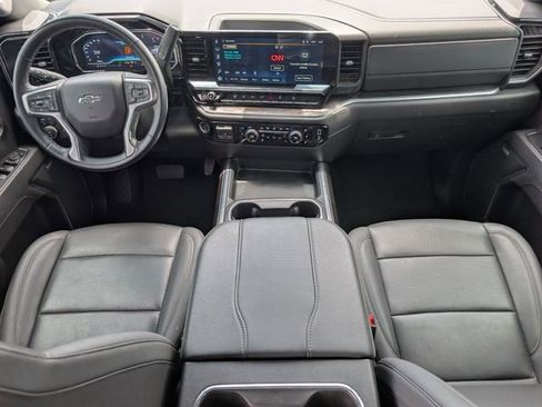 Used 2025 Chevrolet Silverado 2500 LTZ w/ LTZ Plus Package AWD/4WD image 5