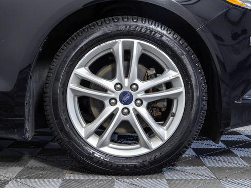 Used 2018 Ford Fusion SE FWD image 41