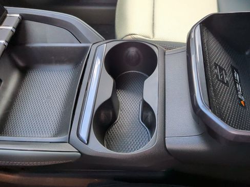 New 2026 GMC Terrain AT4 w/ Technology Package II AWD/4WD image 32