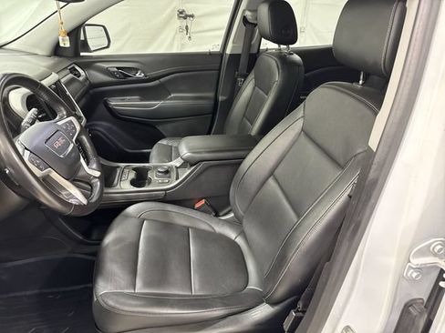 Used 2020 GMC Acadia SLT w/ LPO, Floor Liner Package FWD image 19