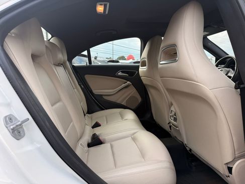 Used 2014 Mercedes-Benz CLA 250 4MATIC image 28
