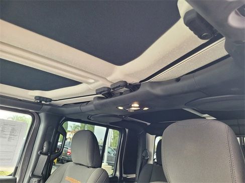 Certified 2023 Jeep Gladiator Mojave w/ LED Lighting Group image 8