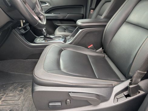 Used 2022 GMC Canyon AT4 w/ Trailering Package AWD/4WD image 7