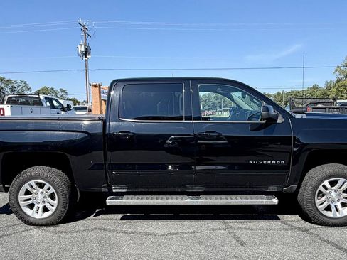 Used 2018 Chevrolet Silverado 1500 LT w/ All Star Edition AWD/4WD image 7