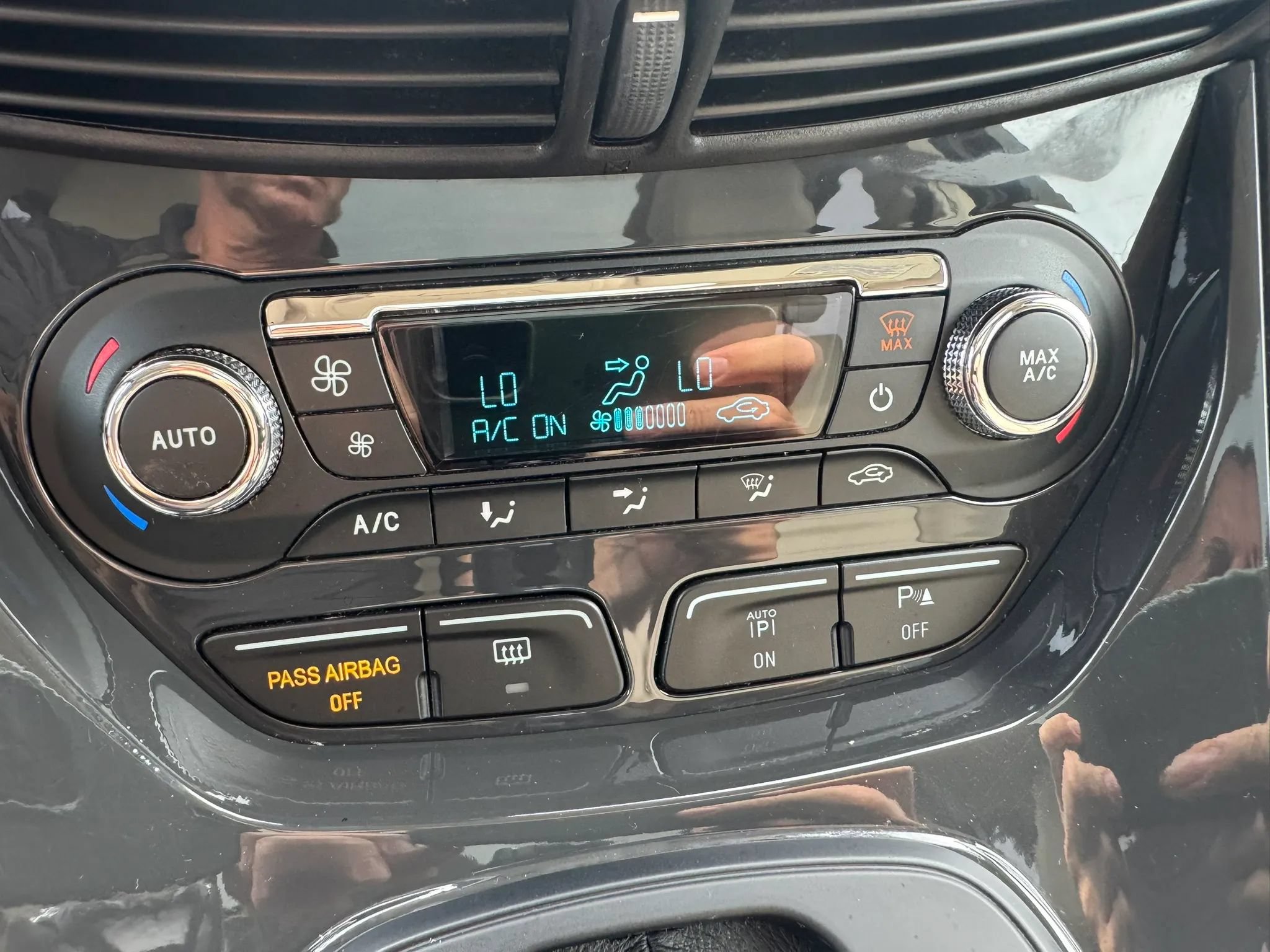 Used 2016 Ford Escape Titanium w/ Equipment Group 301A FWD image 45
