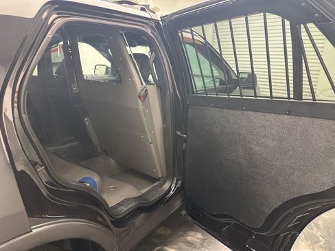 Used 2019 Ford Explorer 4WD Police Interceptor image 6