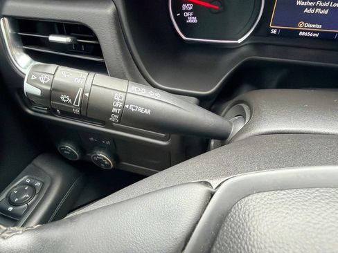 Used 2023 Chevrolet Tahoe LS RWD image 28