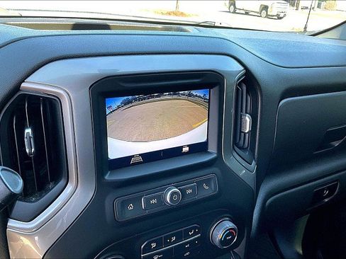 Used 2022 Chevrolet Silverado 1500 Custom AWD/4WD image 15