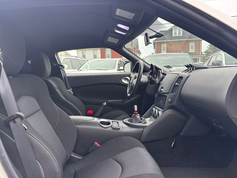 Used 2012 Nissan 370Z Touring w/ Sport Pkg image 13