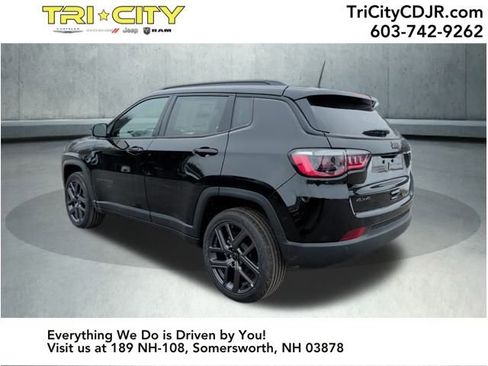 New 2026 Jeep Compass Limited image 3