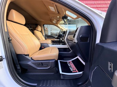 Used 2022 Ford F250 Lariat w/ Lariat Value Package image 38