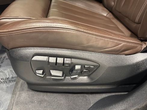 Used 2018 BMW X5 xDrive50i image 10