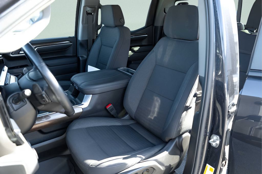 Used 2024 Chevrolet Silverado 1500 RST w/ Convenience Package II AWD/4WD image 15
