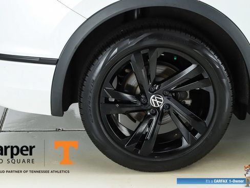 Used 2024 Volkswagen Tiguan SE R-Line AWD/4WD image 13