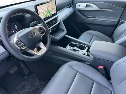 New 2026 Ford Explorer Active w/ Active Comfort Package RWD image 9