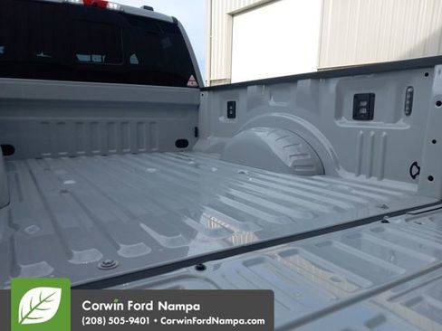 New 2026 Ford F250 Lariat w/ Chrome Package image 28