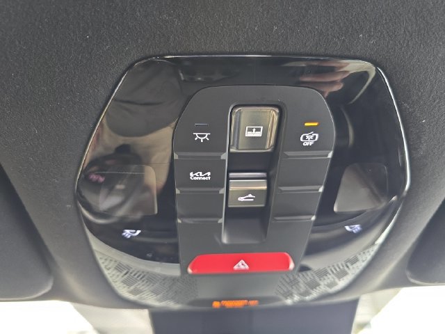 Used 2024 Kia EV9 GT-Line AWD/4WD image 24