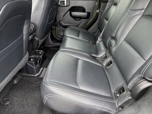 Used 2021 Jeep Gladiator Sport AWD/4WD image 23
