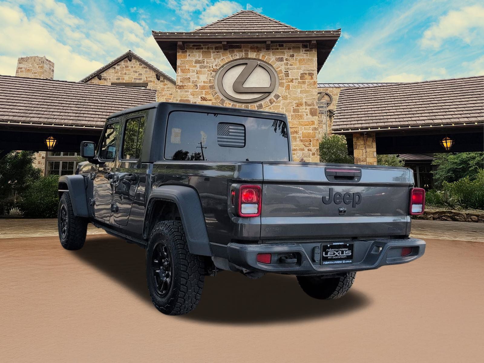 Used 2021 Jeep Gladiator Sport AWD/4WD image 3