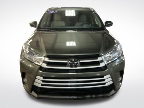 Certified 2018 Toyota Highlander XLE image 8