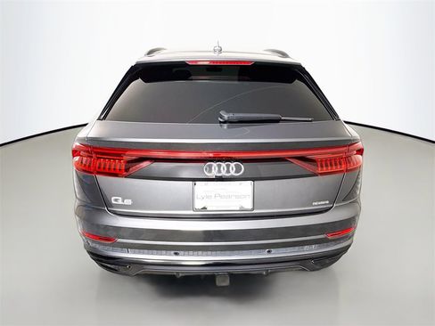 Used 2021 Audi Q8 Premium Plus image 28