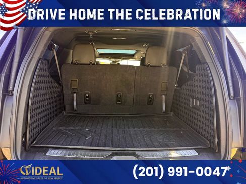 Used 2024 Chevrolet Suburban Z71 AWD/4WD image 9