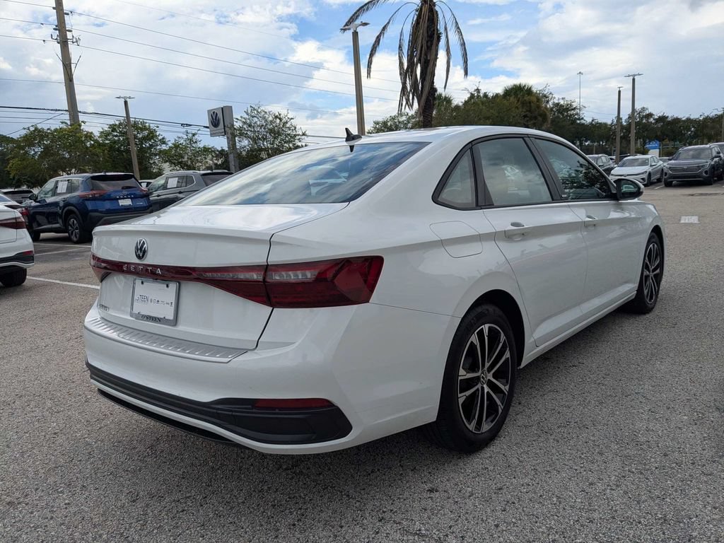 Used 2026 Volkswagen Jetta Sport FWD image 6