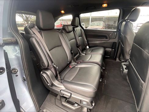 Used 2023 Honda Odyssey Sport image 32