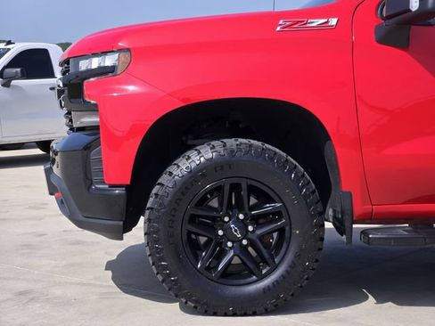 Used 2021 Chevrolet Silverado 1500 LT Trail Boss w/ Convenience Package II AWD/4WD image 10