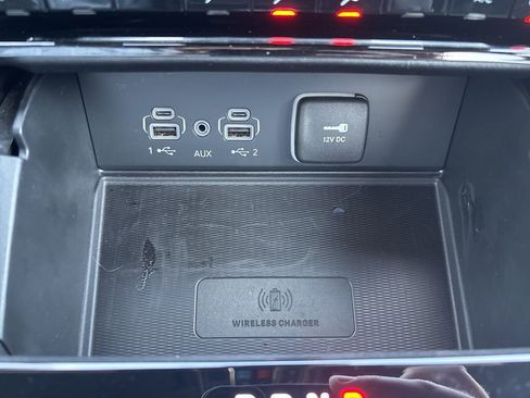 Used 2025 Jeep Grand Cherokee Altitude AWD/4WD image 64