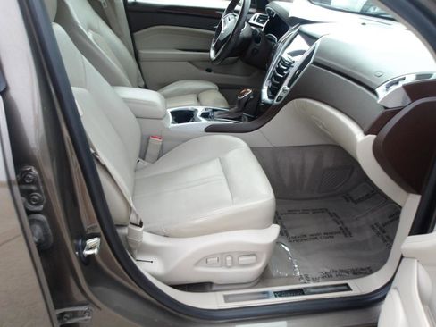 Used 2014 Cadillac SRX Luxury w/ Driver Awareness Package FWD image 10