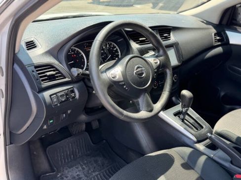 Used 2019 Nissan Sentra S FWD image 9
