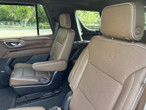 Used 2023 Chevrolet Tahoe High Country image 11