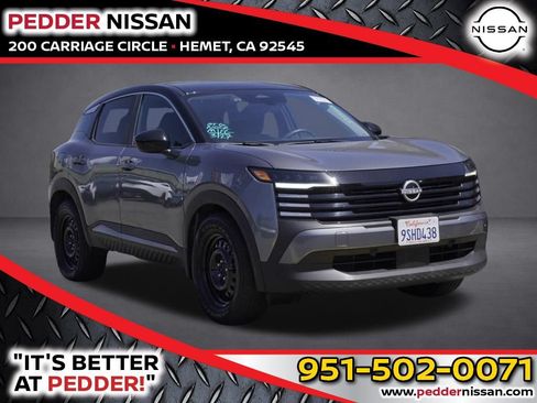 Used 2025 Nissan Kicks SV w/ Charging Package FWD image 1