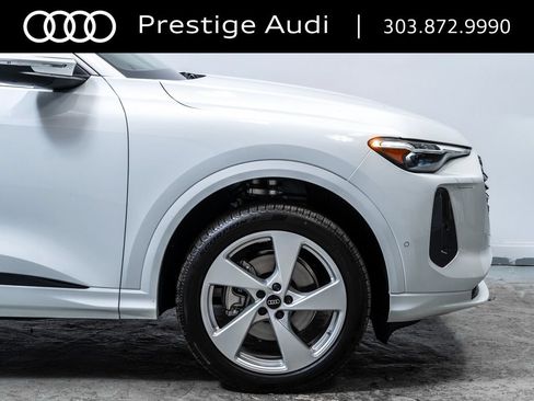 Used 2025 Audi Q5 Premium Plus w/ Premium Plus AWD/4WD image 13