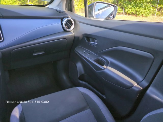 Used 2025 Nissan Versa SV w/ Trunk Package FWD image 17