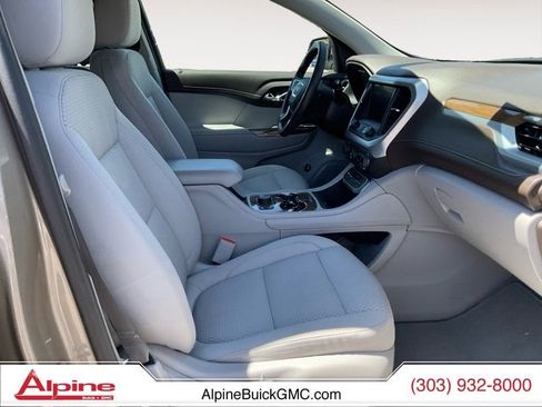 Certified 2022 GMC Acadia SLE w/ Driver Convenience Package AWD/4WD image 15