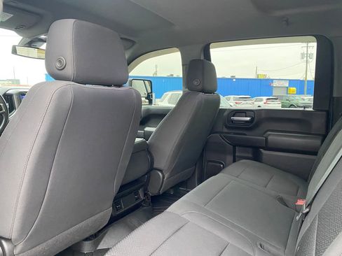 Used 2023 Chevrolet Silverado 2500 Custom w/ Gooseneck/5TH Wheel Package image 14