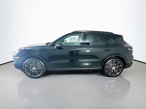 Certified 2026 Porsche Cayenne AWD/4WD image 2
