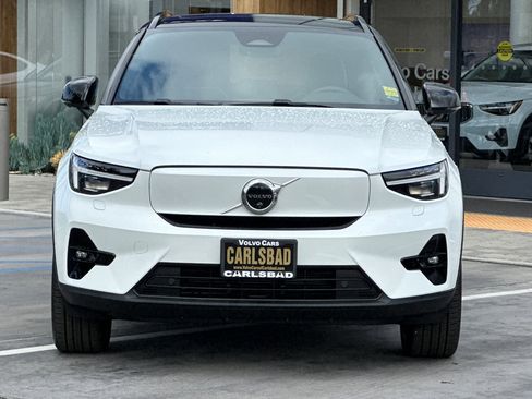 Certified 2023 Volvo XC40 Recharge Ultimate w/ Protection Package Premier image 9