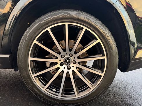 Used 2023 Mercedes-Benz GLS 580 4MATIC image 19