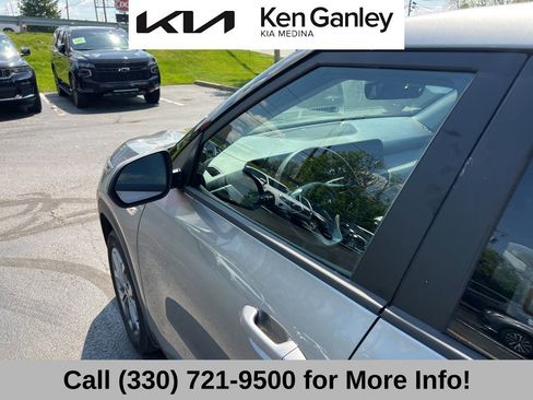 Certified 2024 Kia Seltos LX AWD/4WD image 25