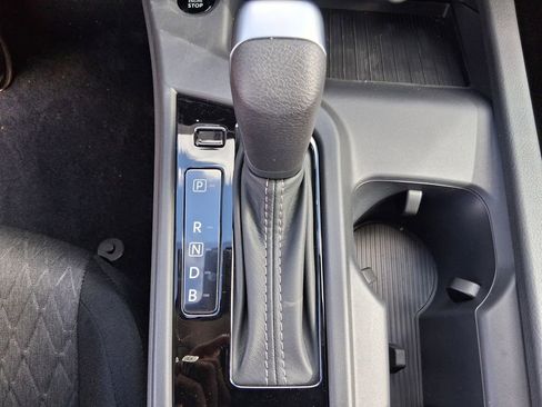 New 2026 Nissan Sentra SV w/ SV Convenience Package FWD image 17